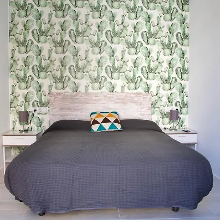 Malagaurbanrooms - * Malaga
