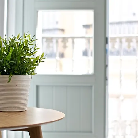Apartment Malagaurbanrooms - *