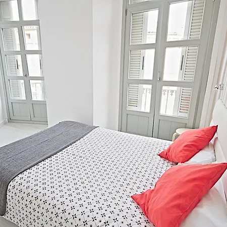 Malagaurbanrooms - * Malaga