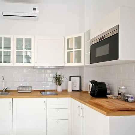 Malagaurbanrooms - * Malaga