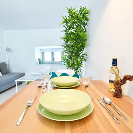 Apartment Malagaurbanrooms - Malaga