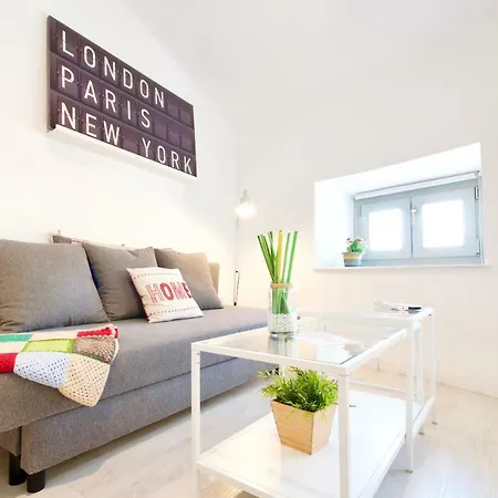 Malagaurbanrooms - *