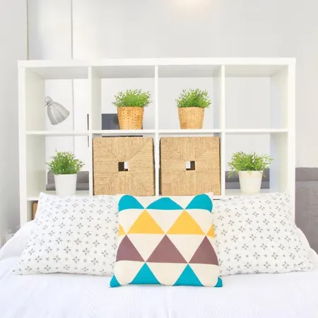 Malagaurbanrooms - *