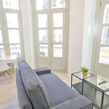 Malagaurbanrooms - *